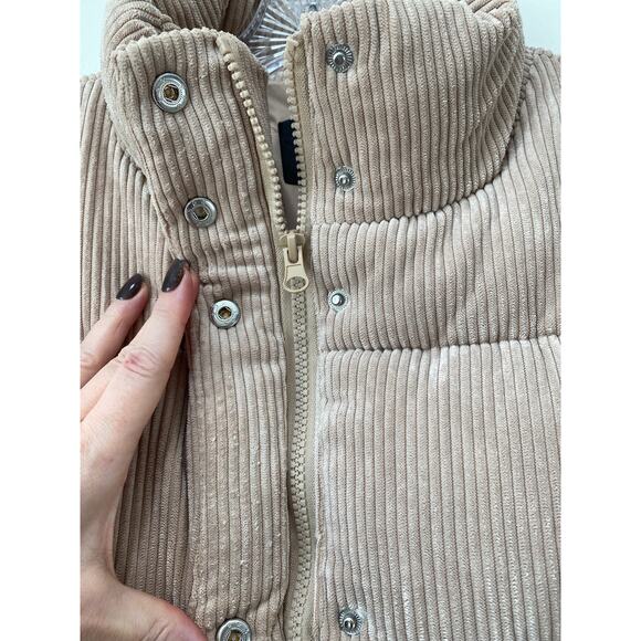 Tan Corduroy Cropped Puffer Vest Sz L Pockets Full Zip Neutral Gorpcore Ribbed - Picture 6 of 12